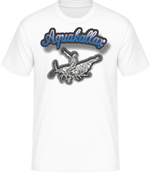 Weißes Aquakallax Aqua-Shirt mit blauem Aquakallax Schriftzug und schwarzem Fischmotiv in der Frontansicht