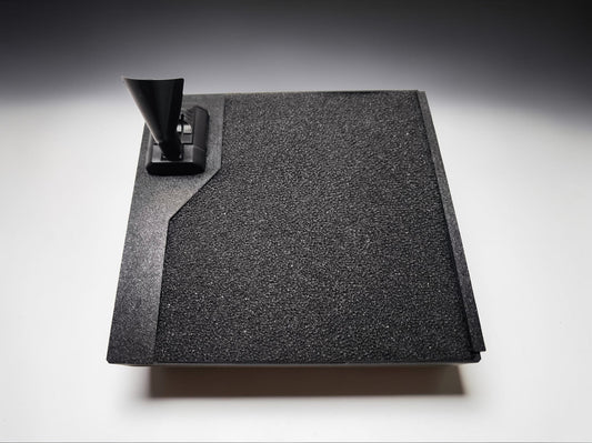 Aquakallax Konkav Matrix Rückwandfilter: schwarzes Grundmodul mit Aquael PAT MINI und Filtermatte